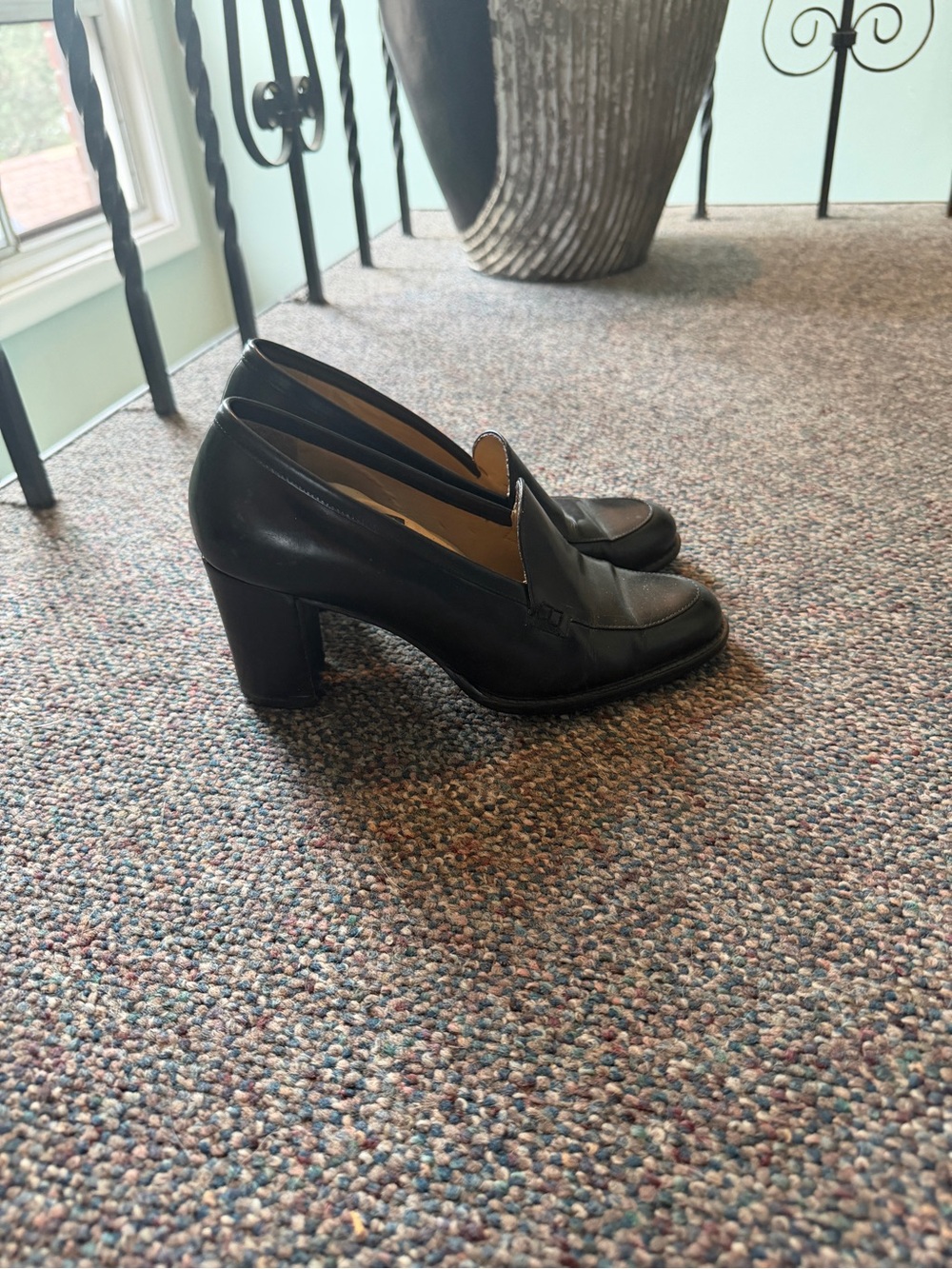 "Vintage" Black Leather Block Heel Loafers - Women